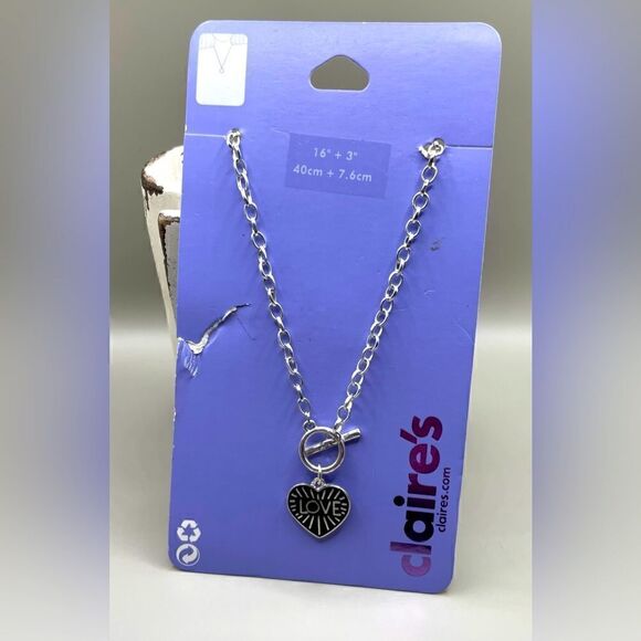 🔥❤️🔥 LOVE” NEW 16” Silver Heart Toggle Pendant Necklace NWT - Picture 1 of 6